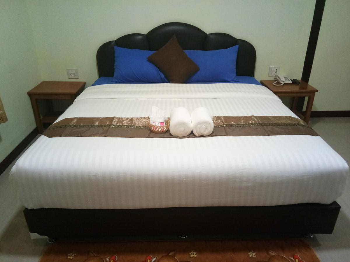 Hi Tech Resort Kabin Buri Exterior foto