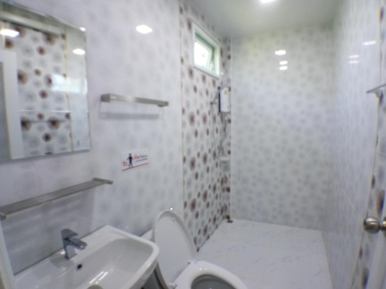 Hi Tech Resort Kabin Buri Exterior foto