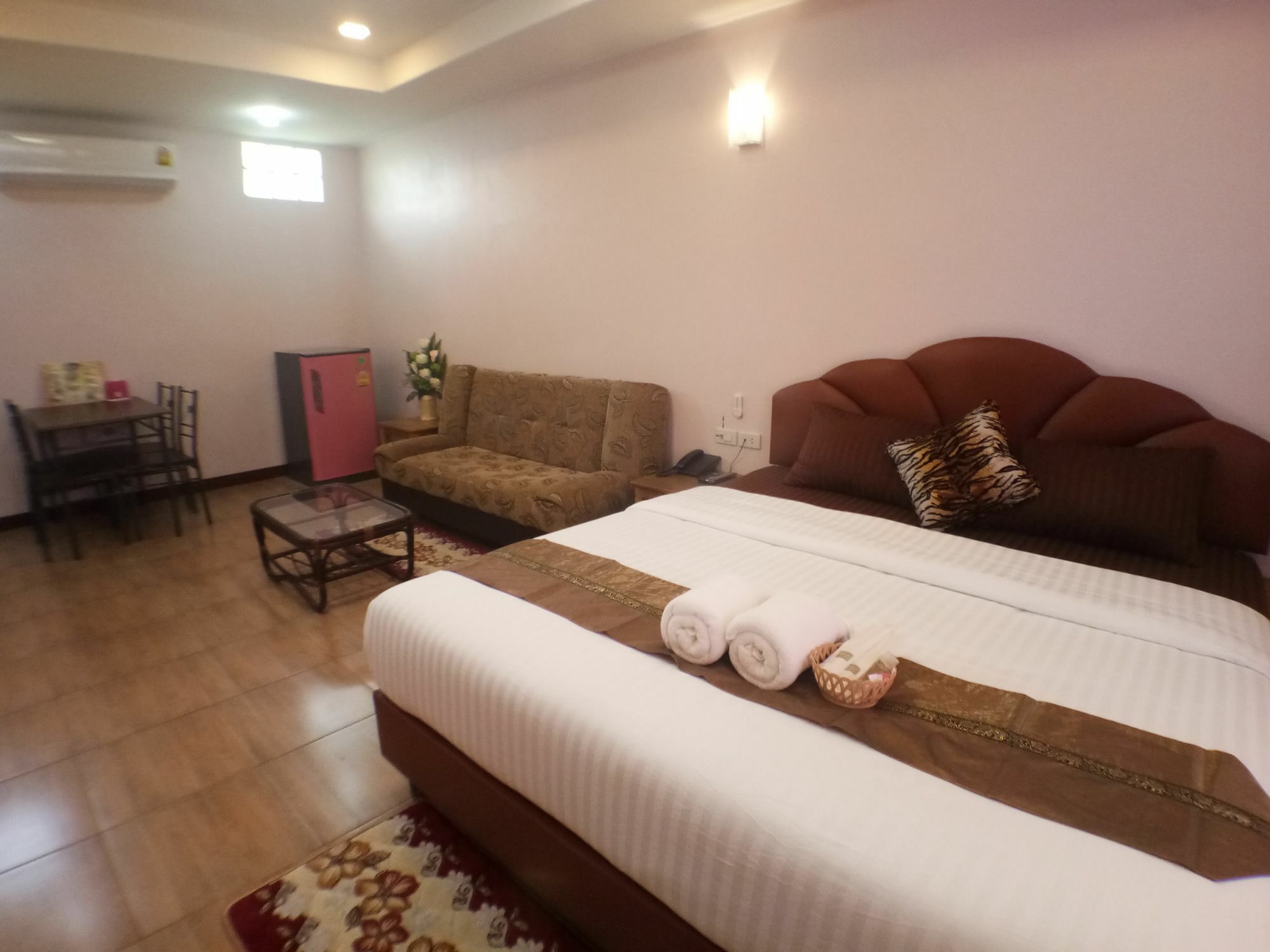 Hi Tech Resort Kabin Buri Exterior foto